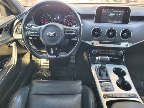 Used 2020 Kia Stinger GT image 7