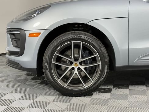 New 2026 Porsche Macan image 12