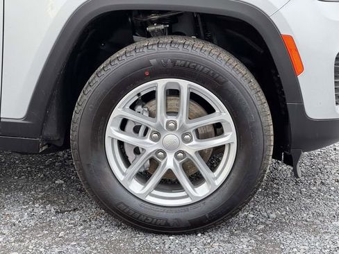 New 2026 Jeep Grand Cherokee Laredo X AWD/4WD image 26