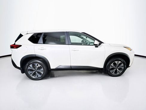 Used 2023 Nissan Rogue SV image 4