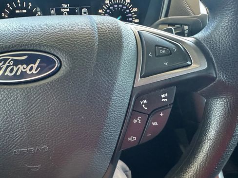 Used 2018 Ford Fusion SE image 15