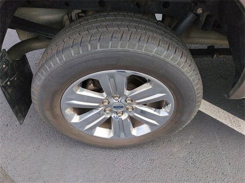 Used 2020 Ford F150 XLT w/ Equipment Group 302A Luxury image 8