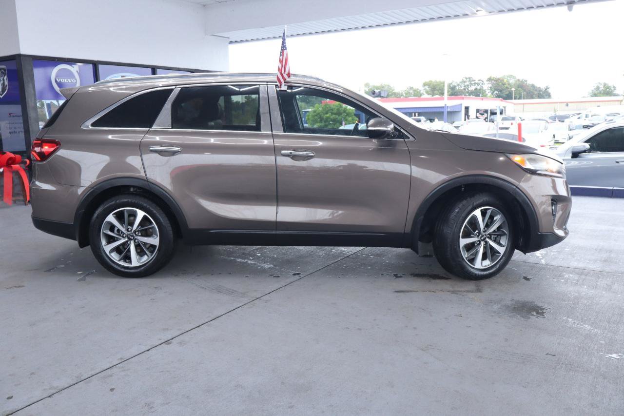 Used 2019 Kia Sorento EX w/ EX Touring Package FWD image 6