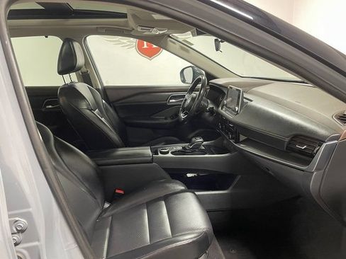 Used 2021 Nissan Rogue SV AWD/4WD image 23