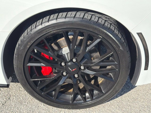 Used 2015 Chevrolet Corvette Stingray Coupe RWD image 15