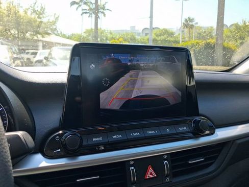 Used 2023 Kia Forte LXS w/ LXS Technology Package image 21