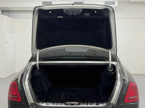 Used 2013 Rolls-Royce Ghost RWD image 89