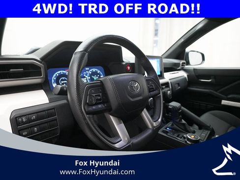 Used 2024 Toyota Tacoma TRD Off-Road image 8
