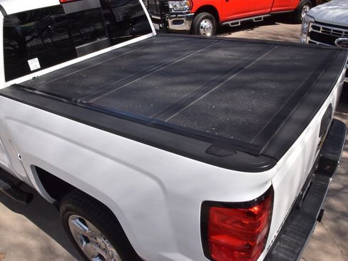 Used 2018 Chevrolet Silverado 1500 LT w/ Texas Edition image 35