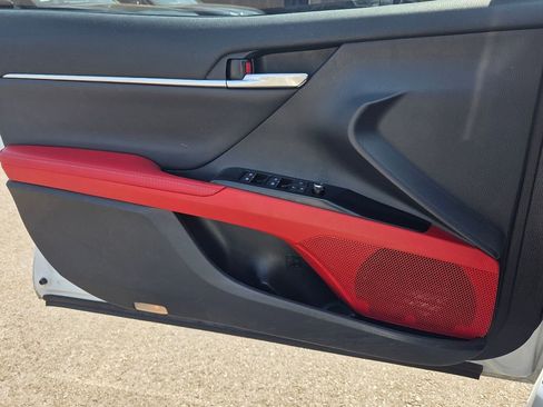 Used 2020 Toyota Camry XSE w/ Blackout Package image 24