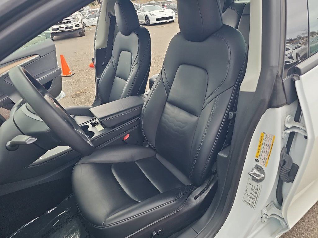 Used 2023 Tesla Model 3 Standard Range RWD image 16