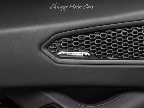 Used 2020 Lamborghini Huracan EVO image 27