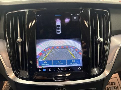 Used 2024 Volvo S60 B5 Core image 13