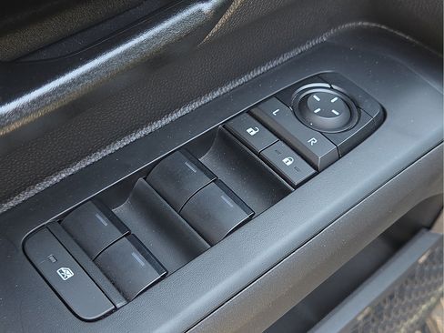 Used 2025 Toyota Tacoma SR RWD image 14