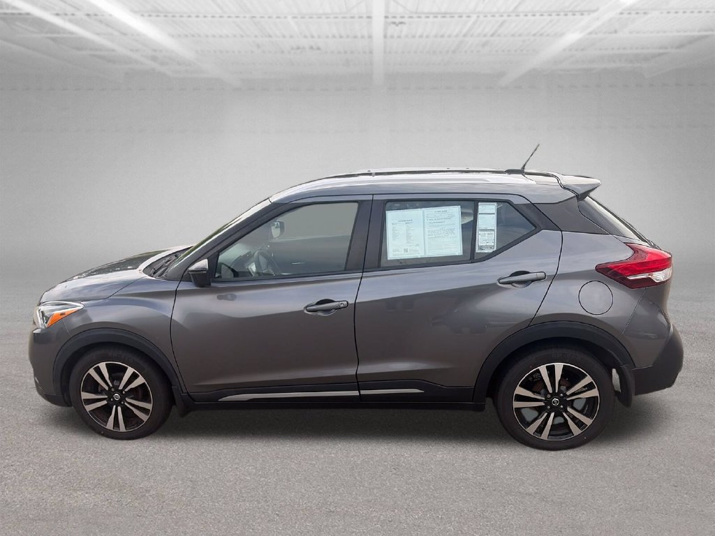 Used 2019 Nissan Kicks SR FWD image 2