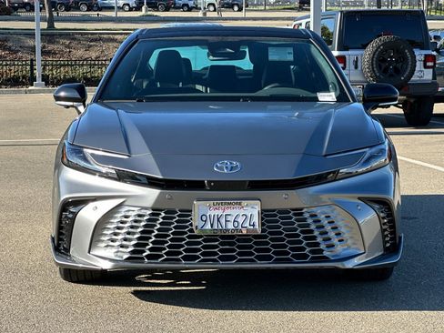 Used 2025 Toyota Camry XSE image 10