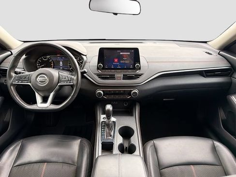 Used 2022 Nissan Altima 2.5 SR FWD image 16