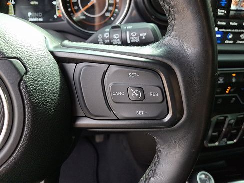 Used 2023 Jeep Wrangler Unlimited Sport AWD/4WD image 22