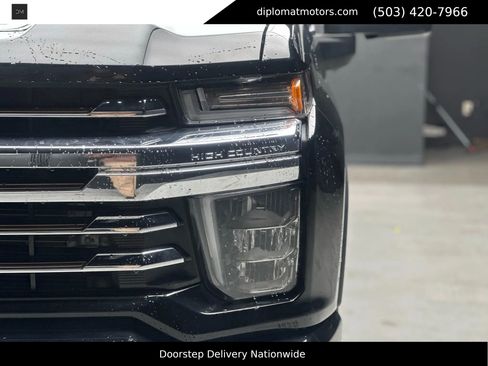 Used 2022 Chevrolet Silverado 2500 High Country w/ Z71 Off-Road Package image 12
