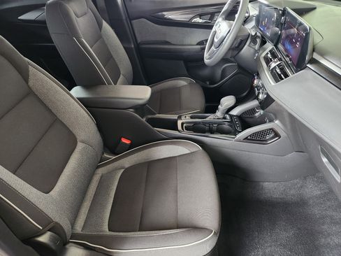 Certified 2025 Chevrolet TrailBlazer LT AWD/4WD image 15