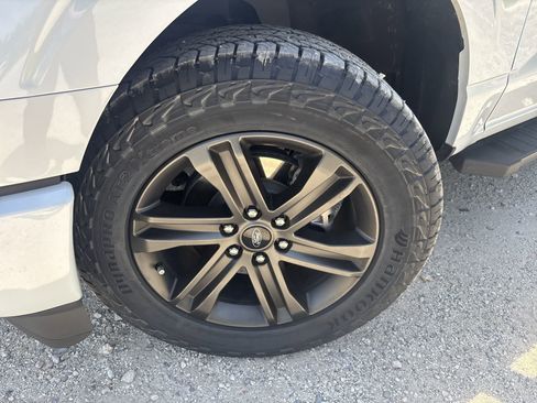 Used 2022 Ford F150 Lariat AWD/4WD image 10