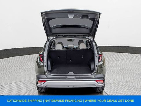 Used 2025 Hyundai Tucson Limited image 19