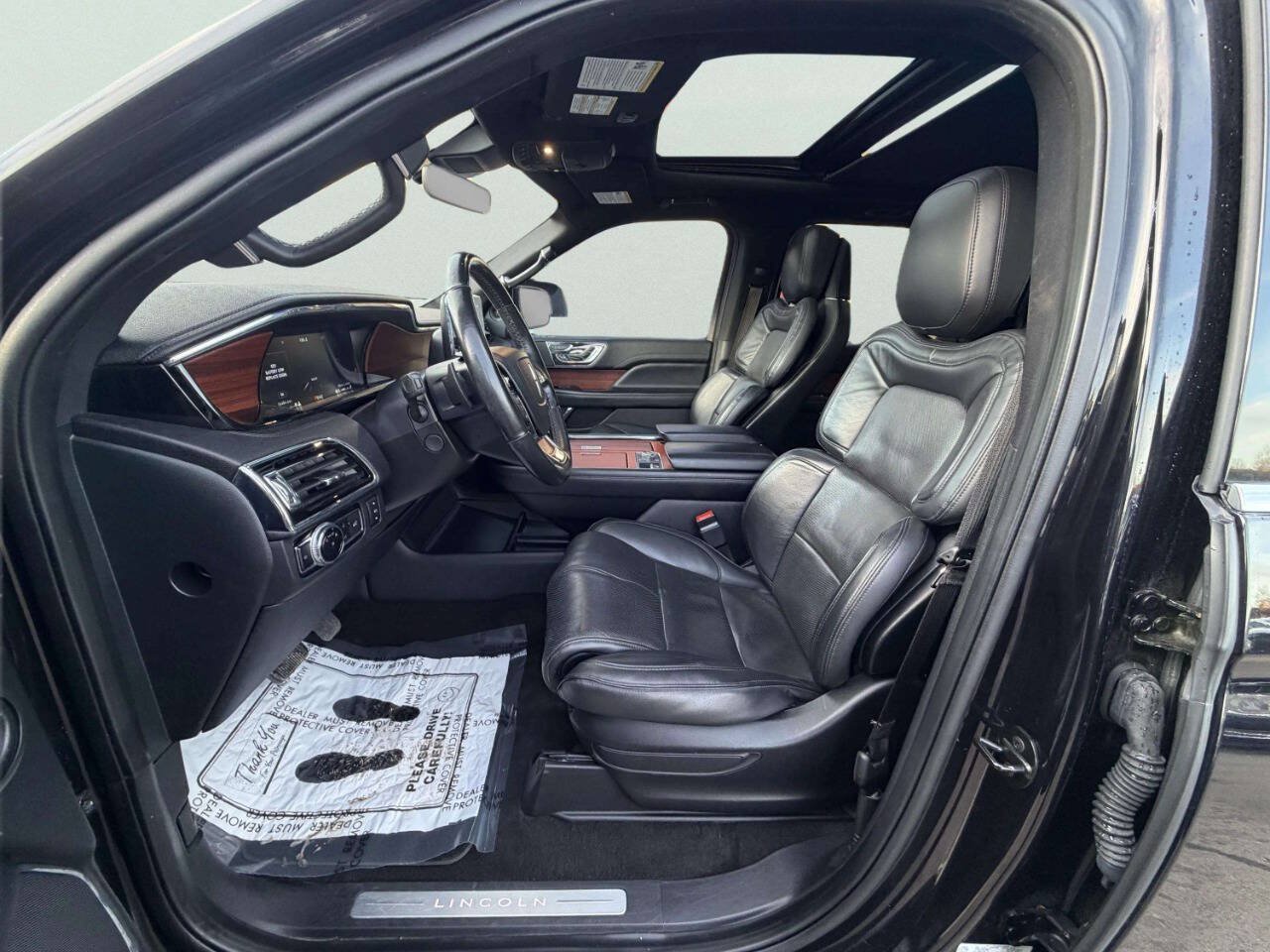 Used 2020 Lincoln Navigator L Reserve AWD/4WD image 15