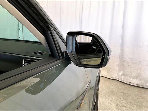 Used 2024 Volkswagen Atlas Peak Edition SE image 11