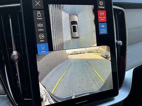 New 2026 Volvo XC90 T8 Plus w/ Protection Package Premier AWD/4WD image 21