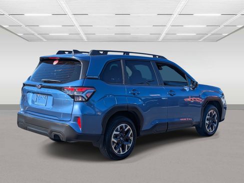 Certified 2025 Subaru Forester w/ Convenience Package #2 image 5