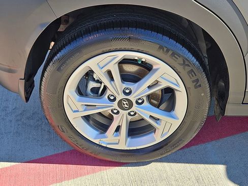 Used 2023 Hyundai Kona SEL image 12