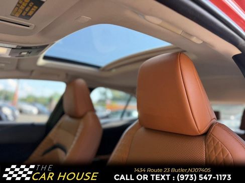 Used 2019 Lexus UX 200 w/ Premium Package FWD image 17