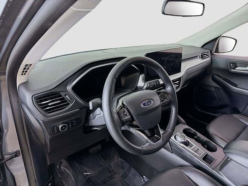 Used 2024 Ford Escape Platinum image 17