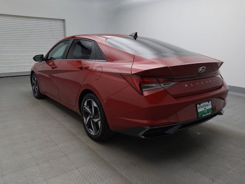 Used 2021 Hyundai Elantra SEL w/ Convenience + Premium Package FWD image 5