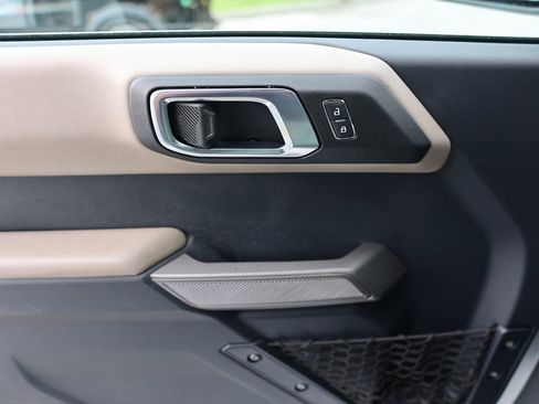 Certified 2022 Ford Bronco Wildtrak AWD/4WD image 39