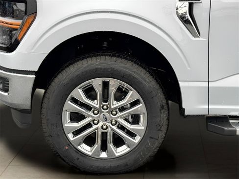 New 2025 Ford F150 XLT w/ Equipment Group 302A MID image 40