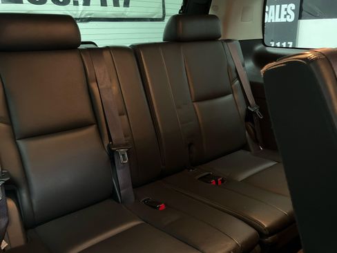 Used 2013 Chevrolet Tahoe LTZ image 25