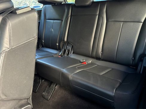 Certified 2020 Ford Expedition XLT w/ Equipment Group 202A image 15