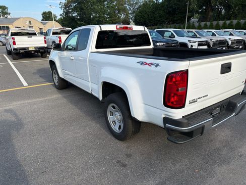 Certified 2022 Chevrolet Colorado W/T w/ WT Convenience Package AWD/4WD image 4