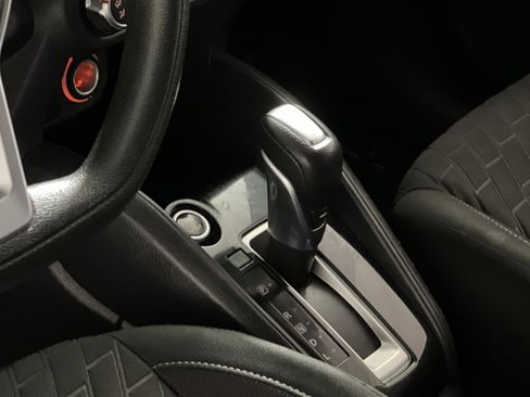 Used 2021 Nissan Kicks S image 20