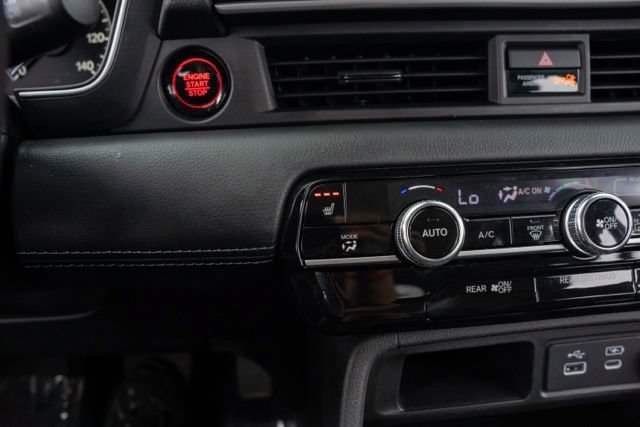 Used 2025 Honda Pilot Touring image 22