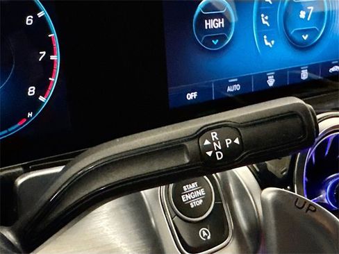 Certified 2022 Mercedes-Benz GLB 35 AMG 4MATIC image 17