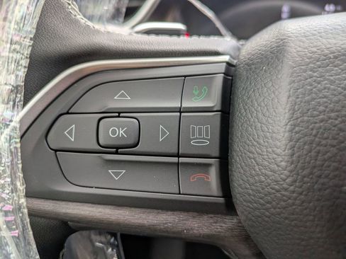 New 2025 Jeep Grand Cherokee L Limited w/ Luxury Tech Group II image 15