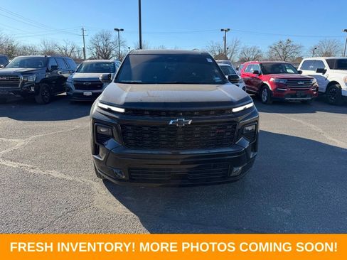 Used 2024 Chevrolet Traverse RS w/ LPO, Floor Liner Package image 2