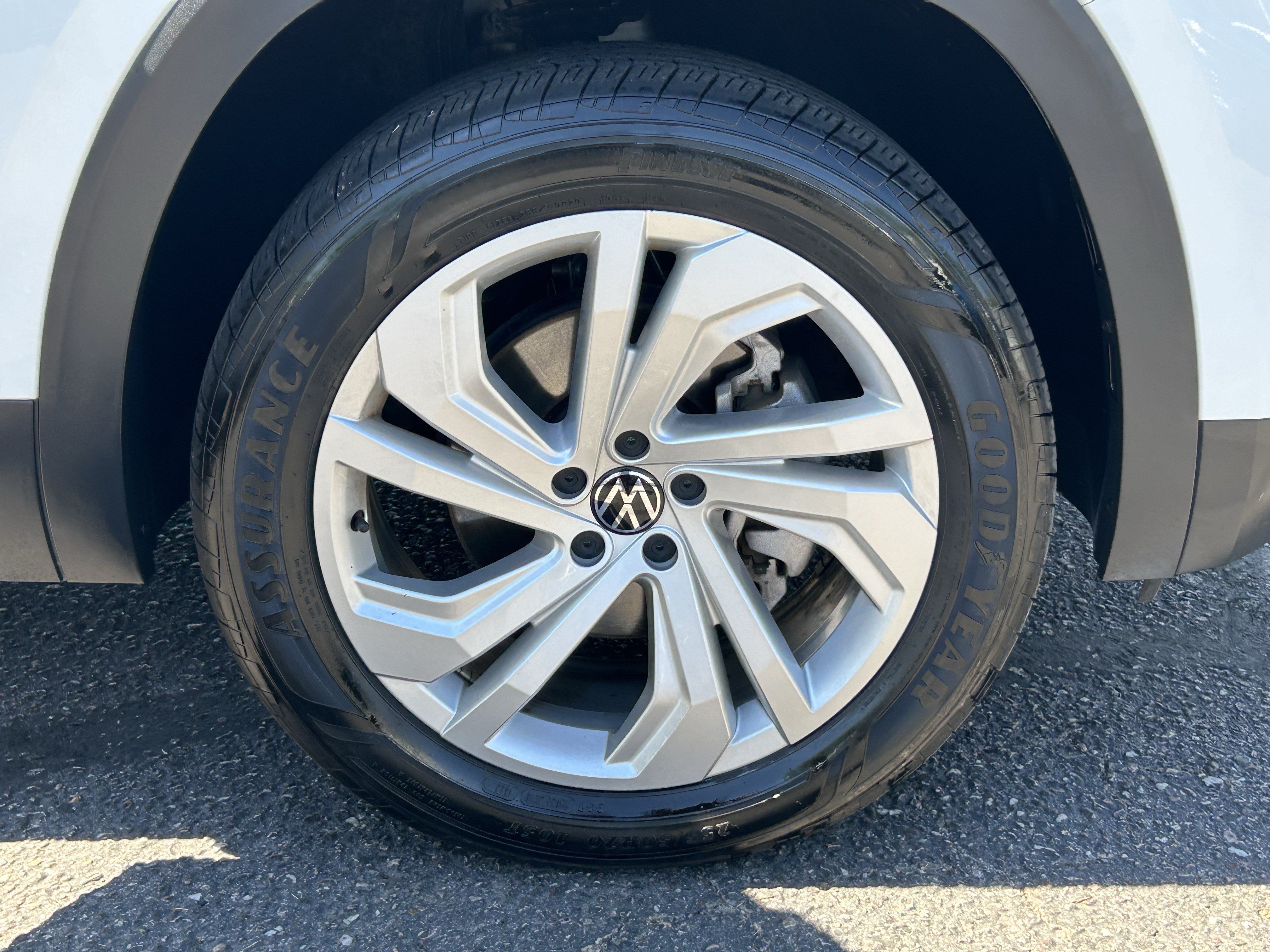 Used 2023 Volkswagen Atlas SE FWD image 7