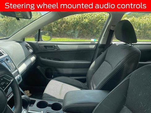 Used 2019 Subaru Outback 2.5i AWD/4WD image 7