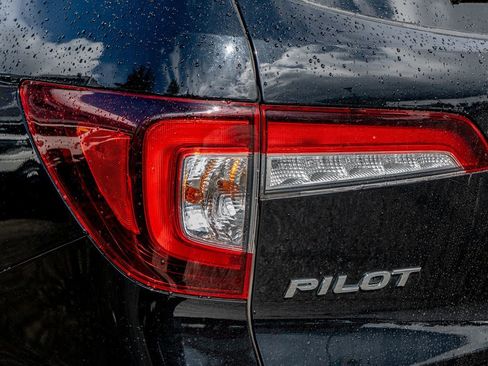 Used 2022 Honda Pilot Black Edition image 8