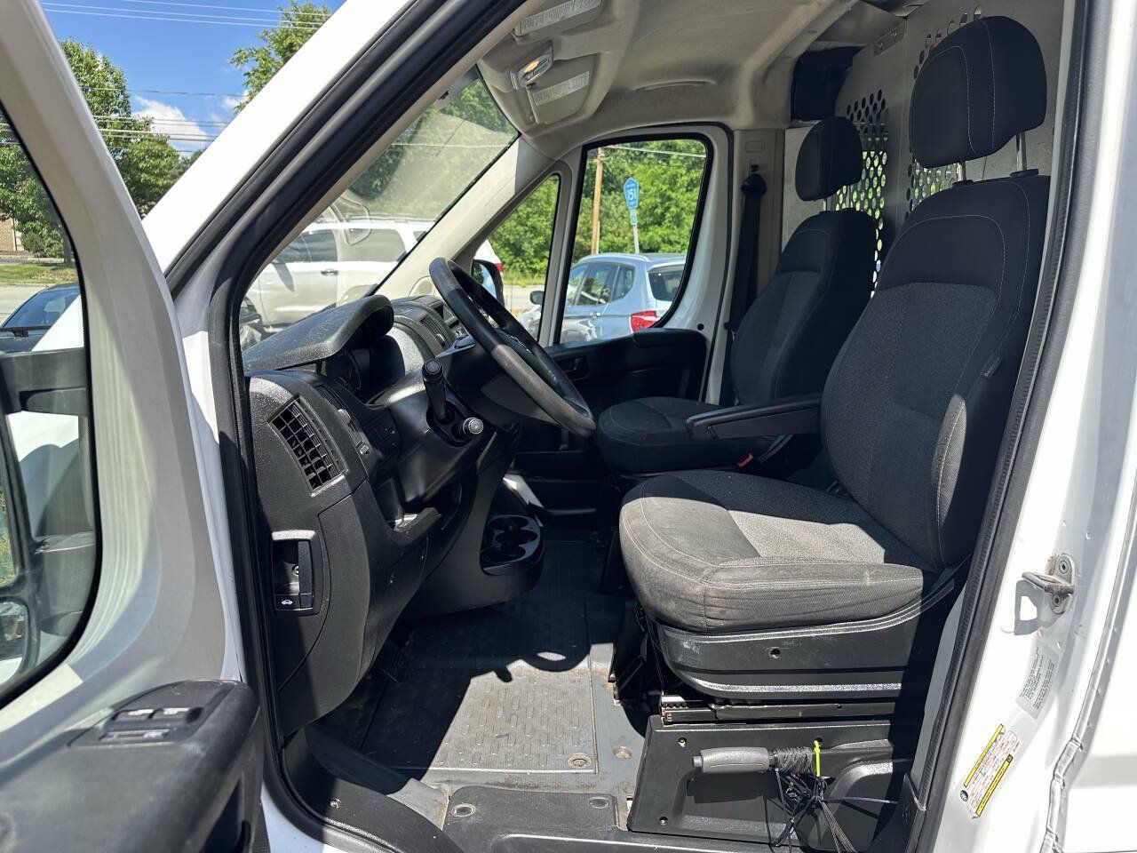 Used 2016 RAM ProMaster 1500 w/ Premium Appearance Group FWD image 19