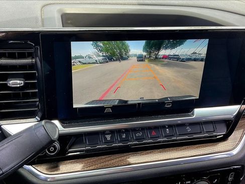 Used 2024 Chevrolet Silverado 2500 LT image 18