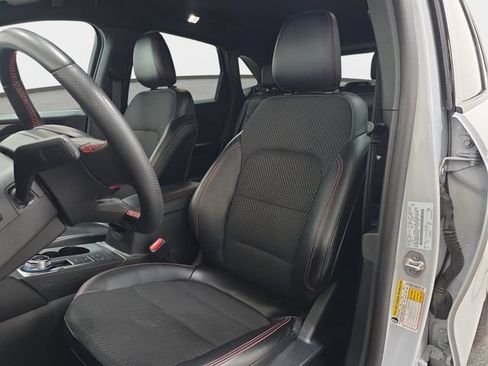 Certified 2025 Ford Escape ST-Line Select AWD/4WD image 12
